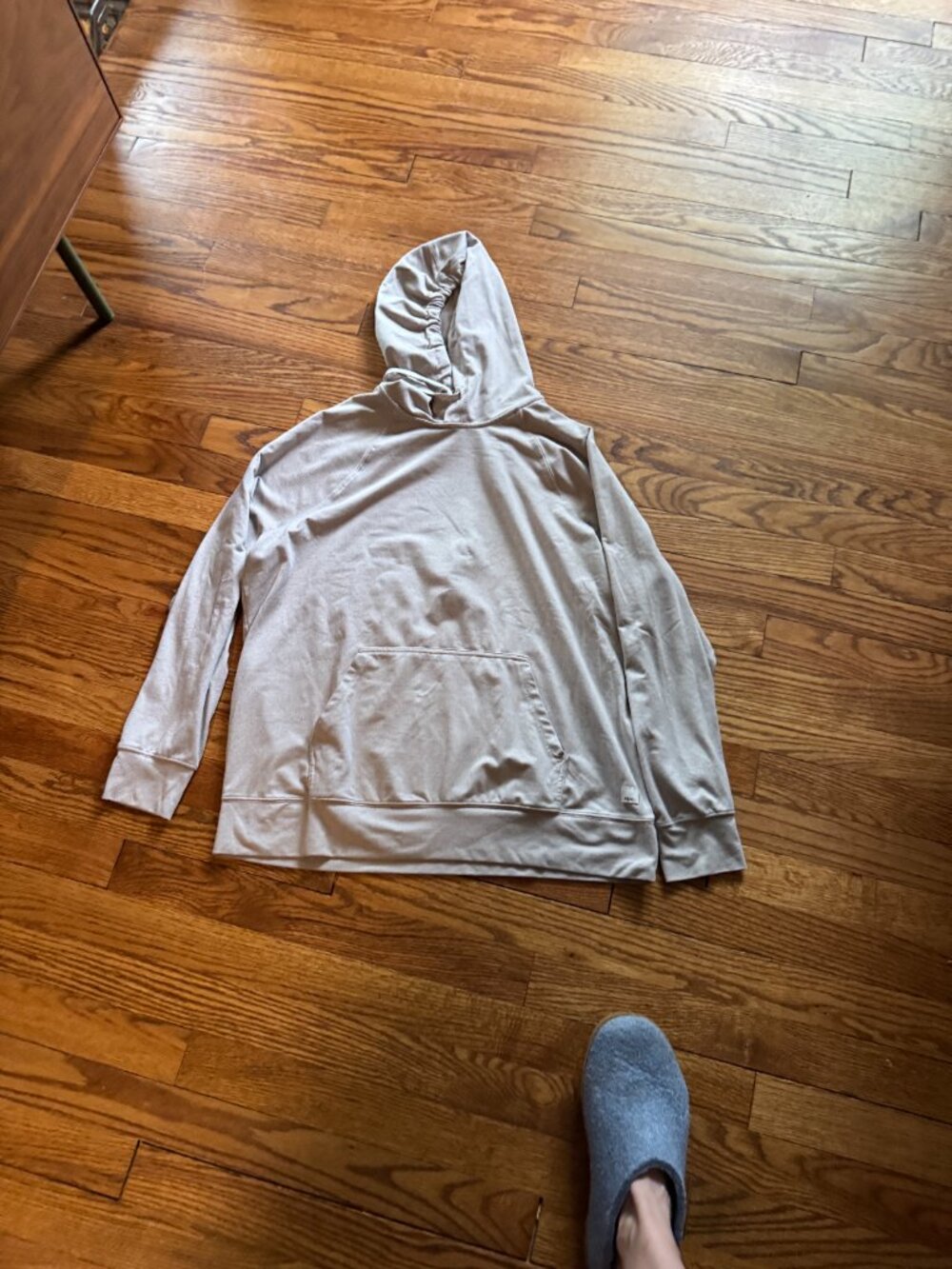 Vuori Boyfriend Hoodies, Size Small